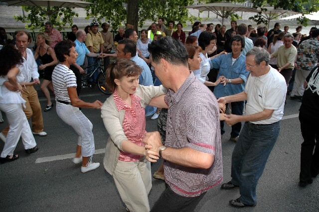 min 2006 08 08 paris plage 139